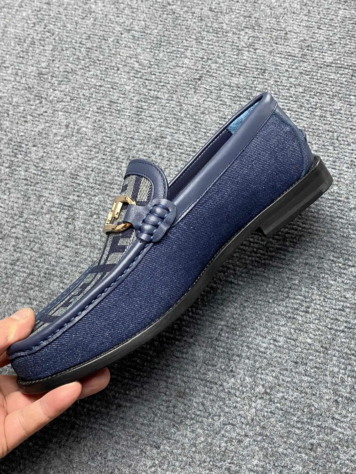 Men's Men's Shoes Men's Men's Shoes 💰900FENDI Fendi Men's Breathable and Comfortable Leather Shoes. Original development. The leather outsole is made of leather. Counters copy one to one. Imported counter cowhide. Imported water dyes cattle. 38 to 44. (45.46. can be ordered. 47.